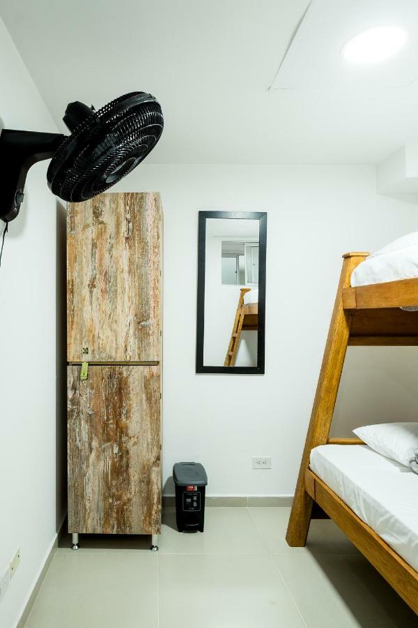 Medellin Backpacker Hostel Екстер'єр фото