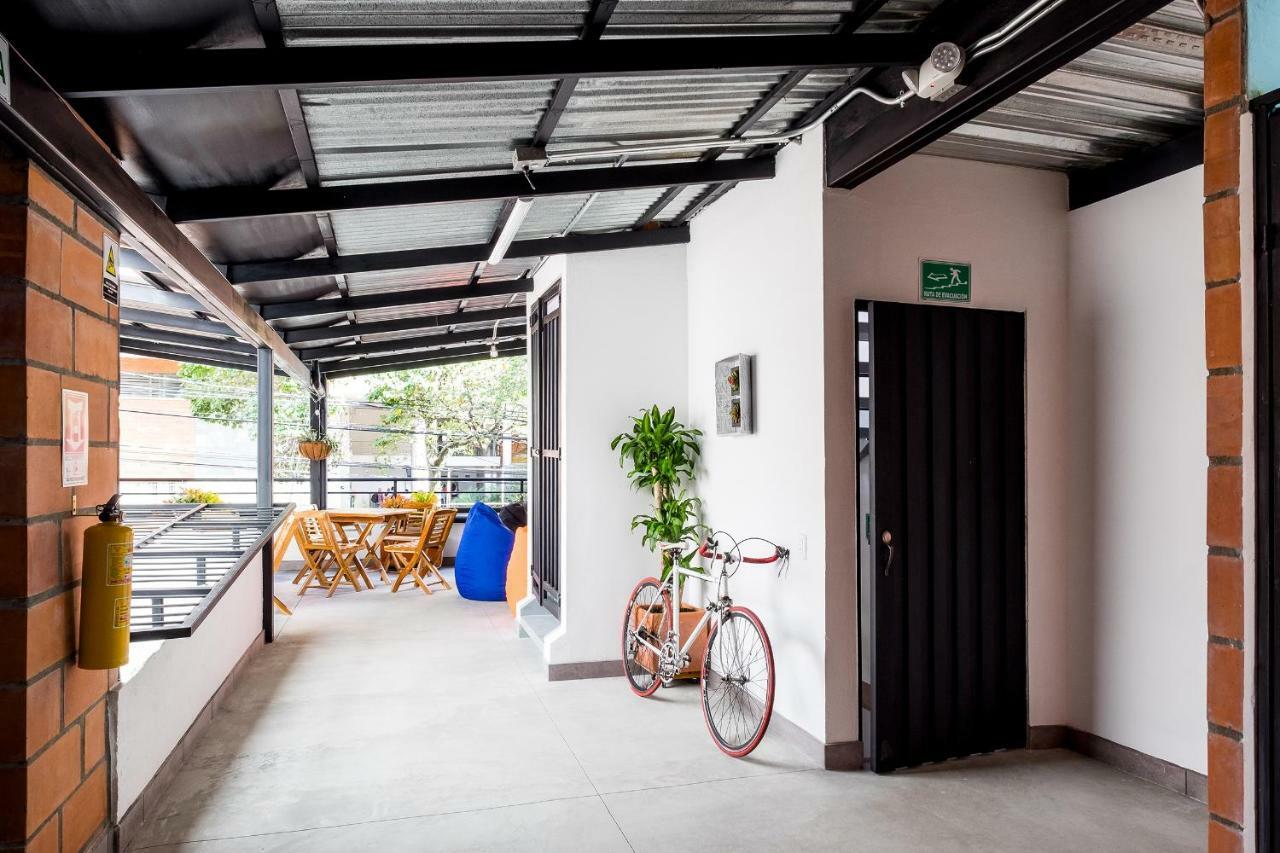 Medellin Backpacker Hostel Екстер'єр фото