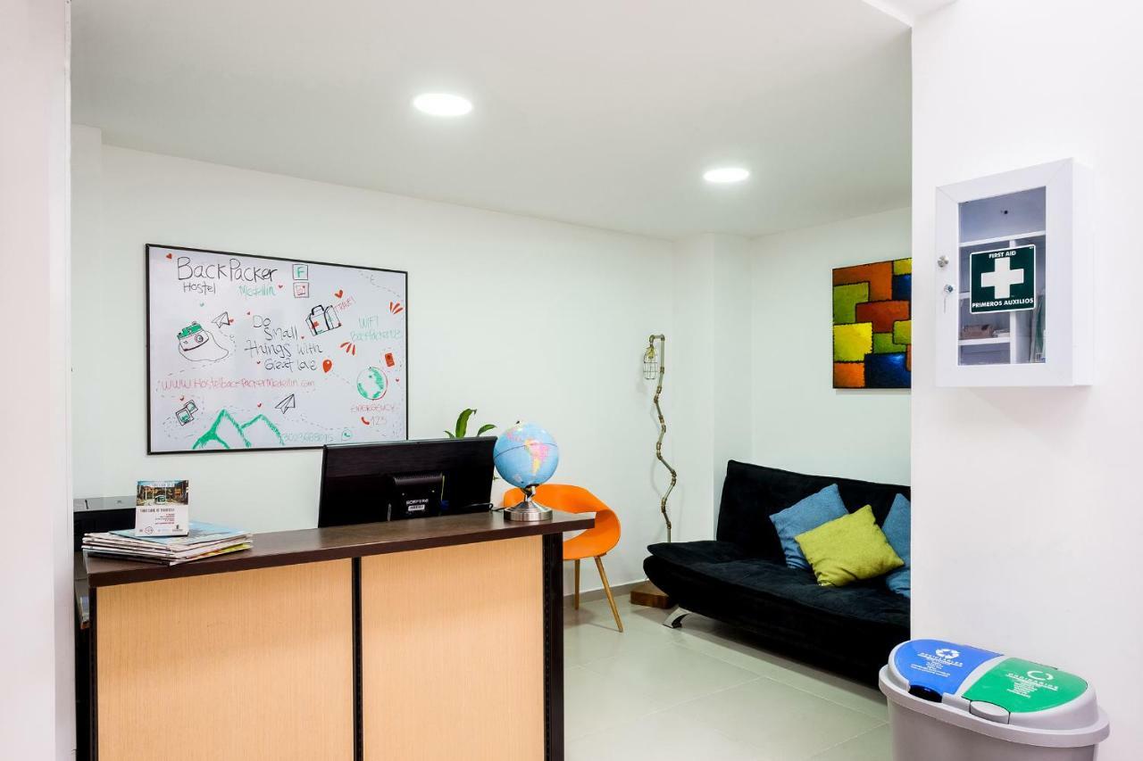 Medellin Backpacker Hostel Екстер'єр фото